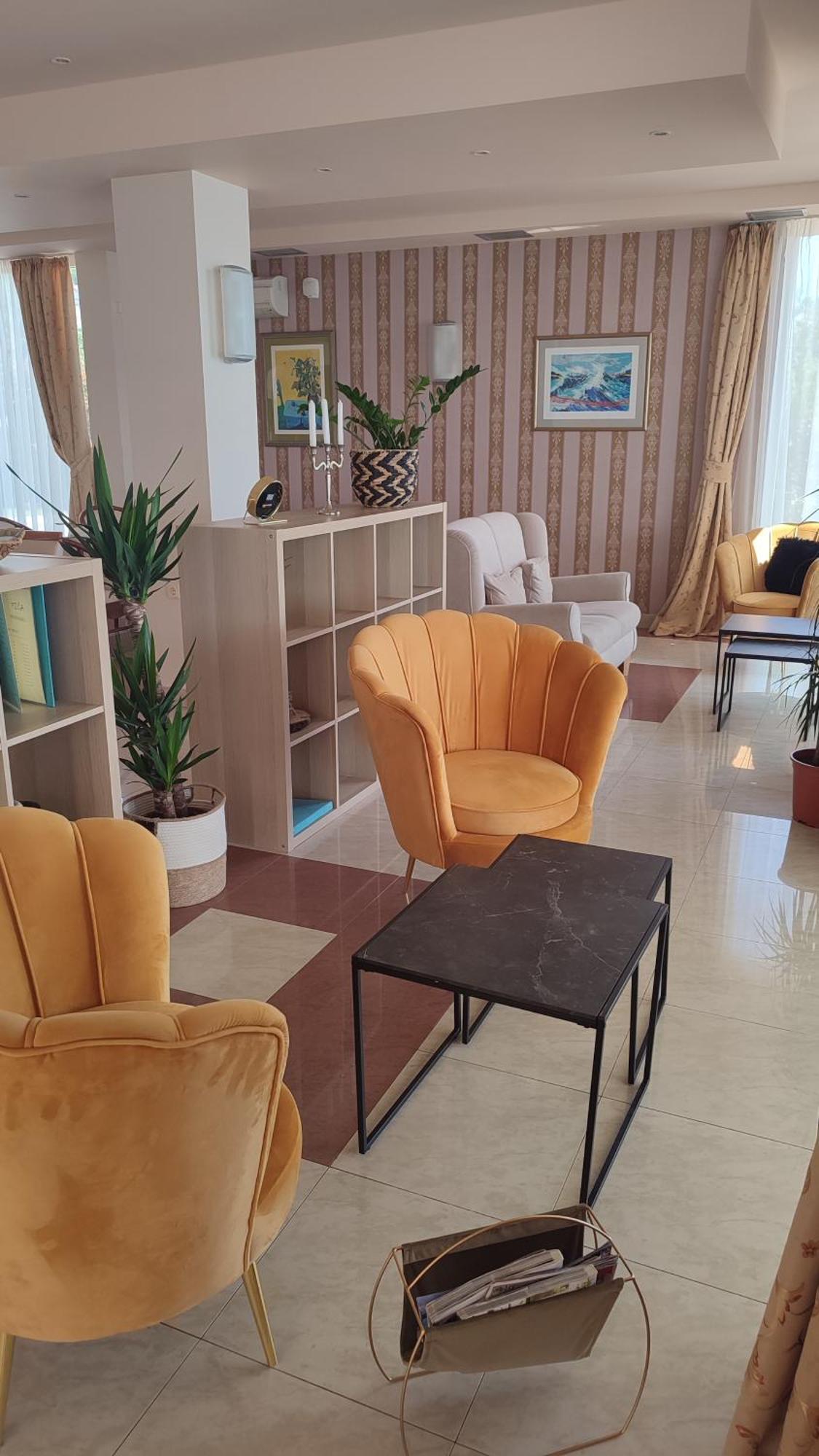 Hotel Neva Подстрана Екстер'єр фото