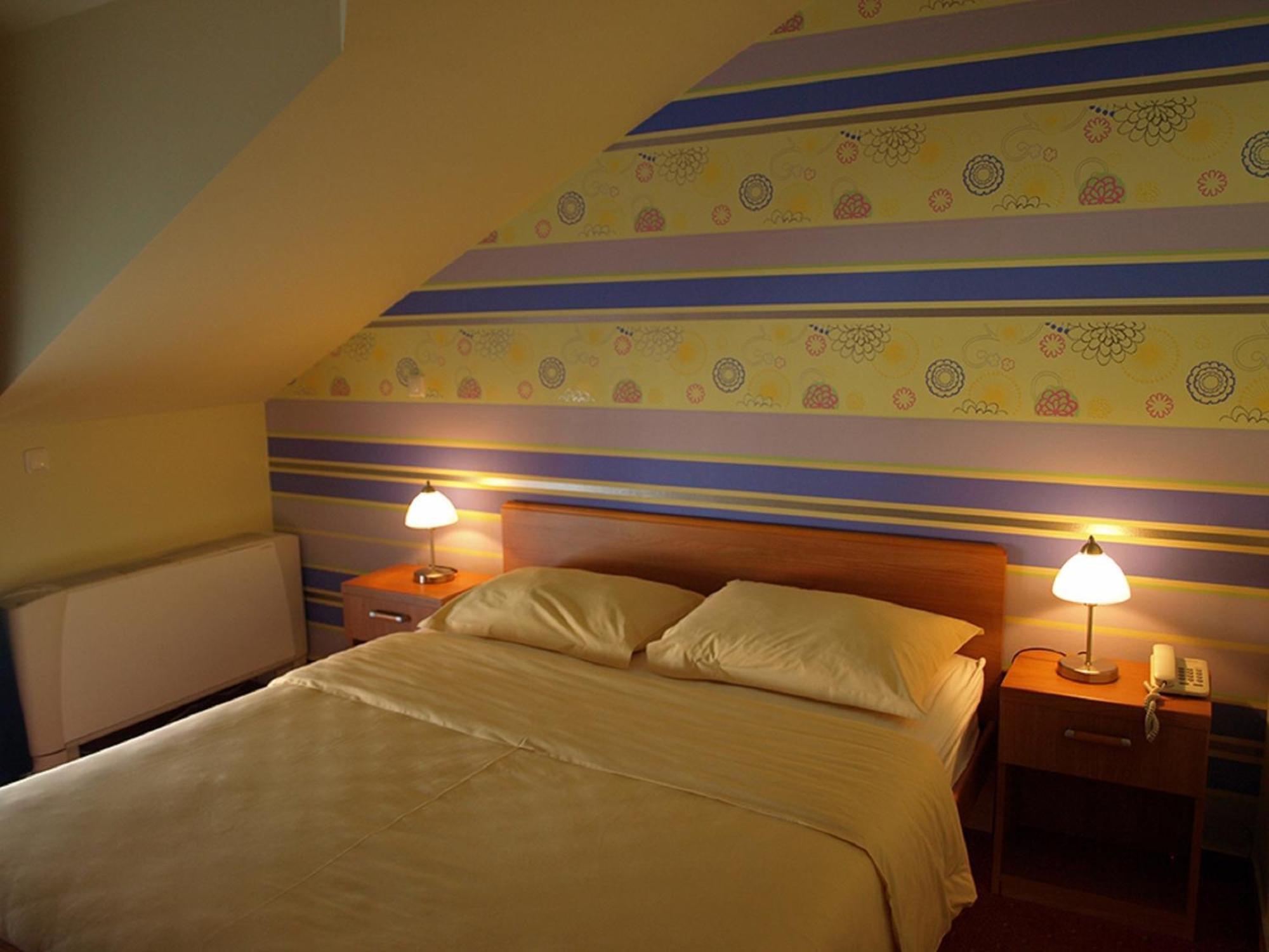 Hotel Neva Подстрана Номер фото