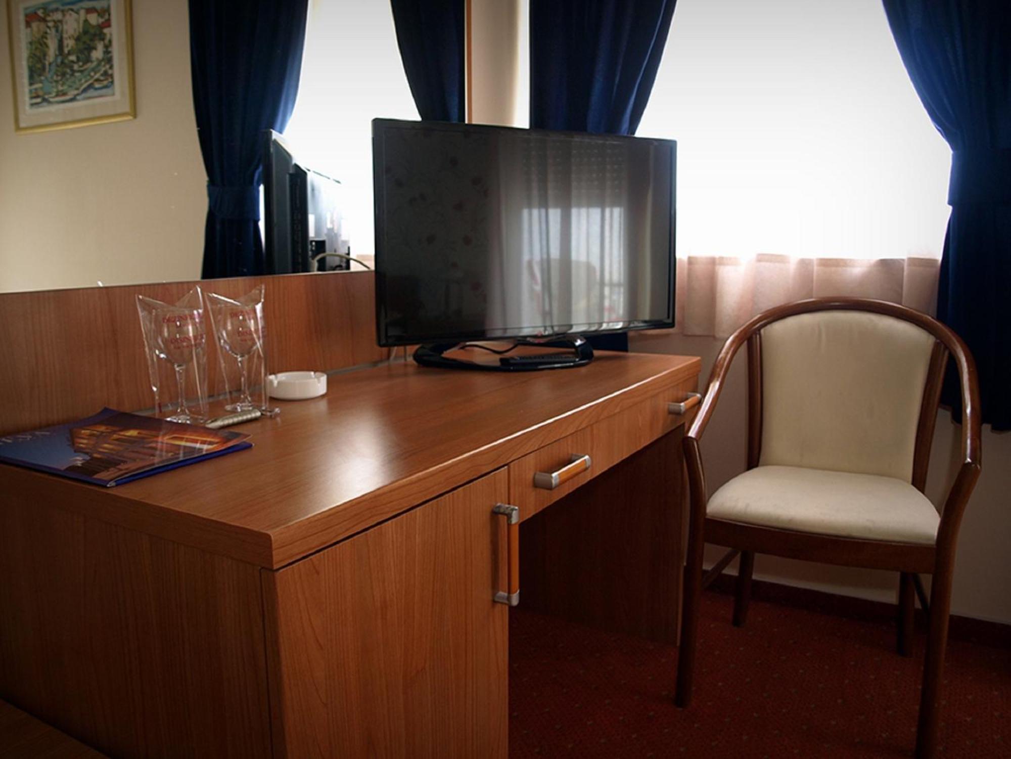 Hotel Neva Подстрана Номер фото