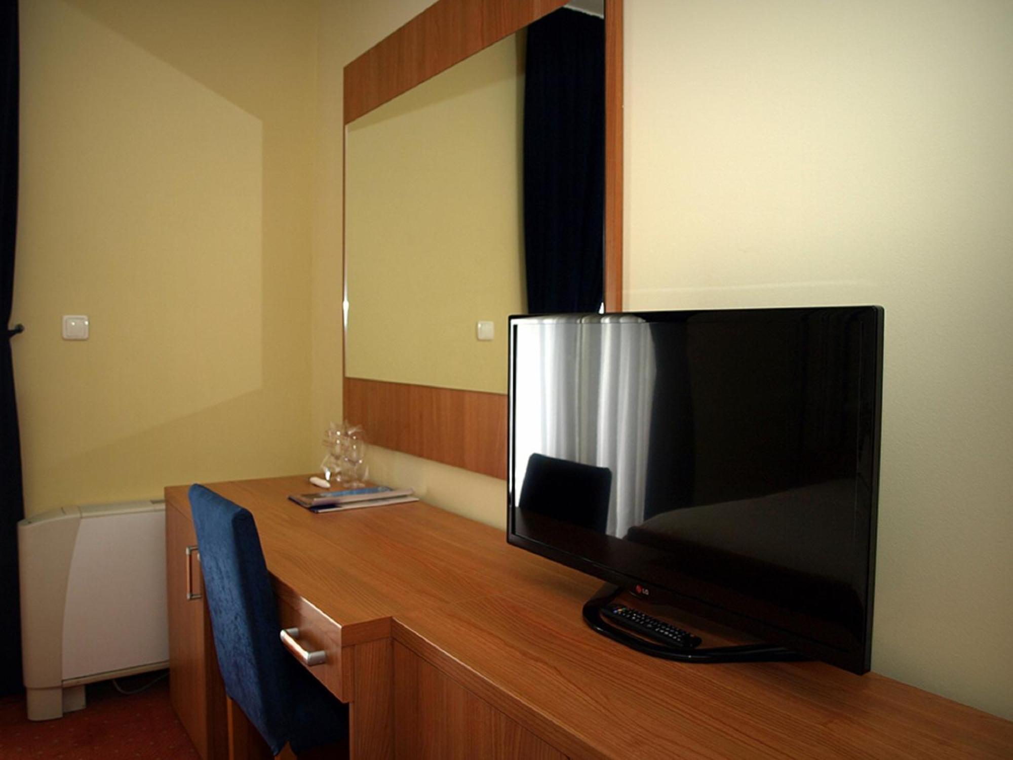 Hotel Neva Подстрана Номер фото