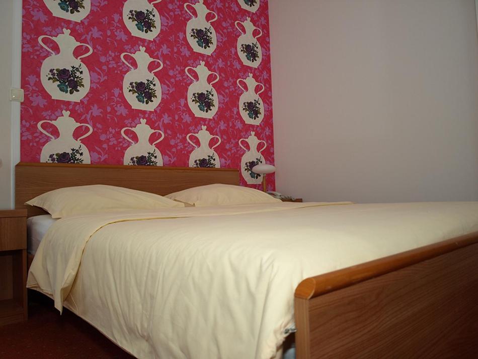 Hotel Neva Подстрана Екстер'єр фото