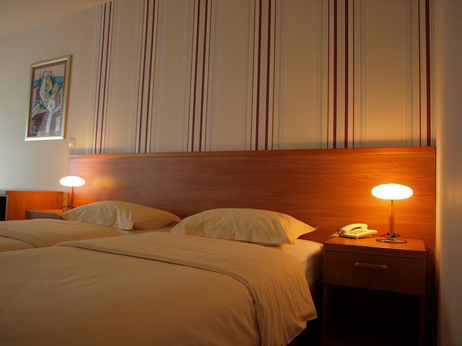 Hotel Neva Подстрана Номер фото